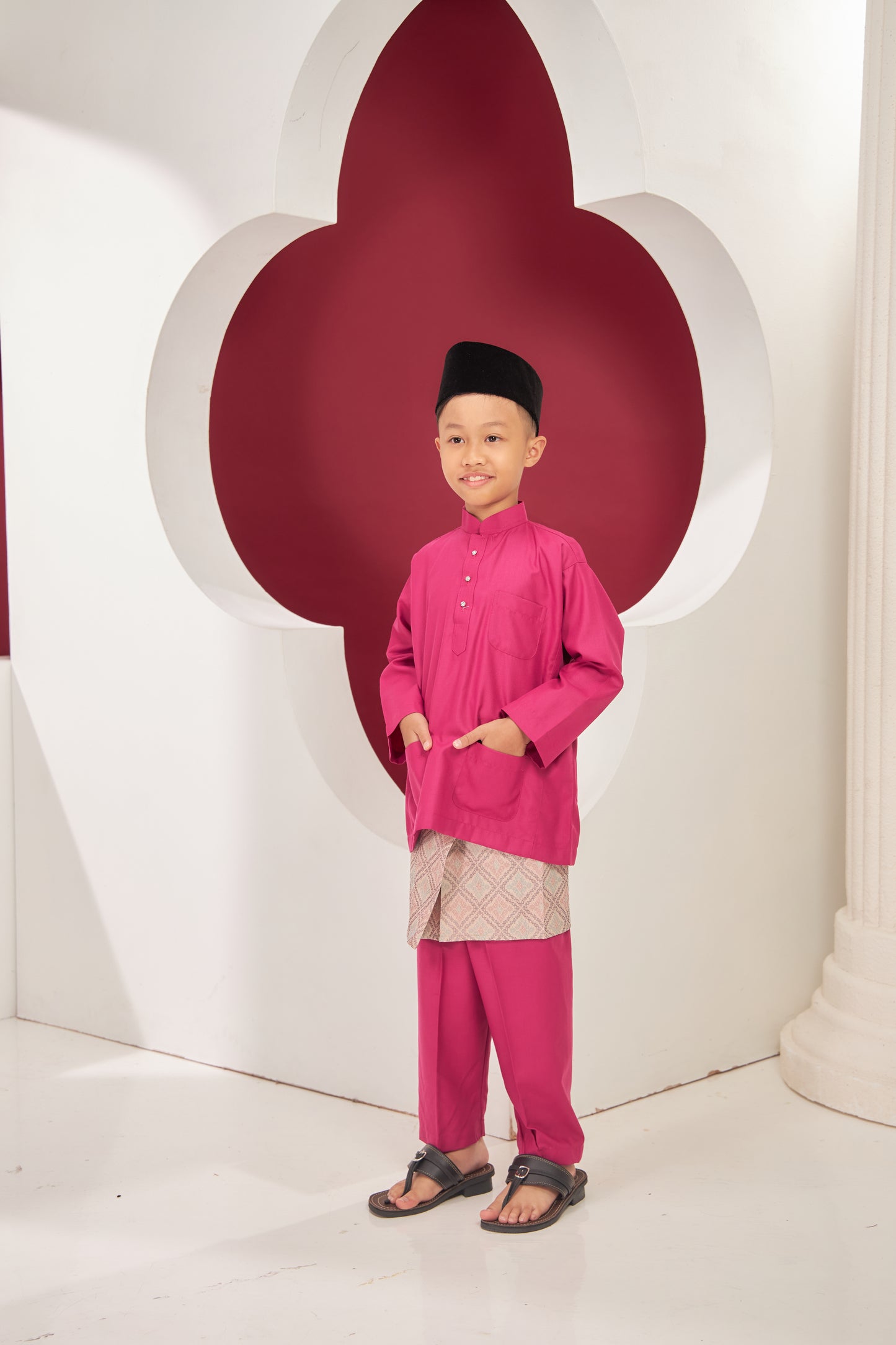Yusoff 2024 Kids - Fuchsia