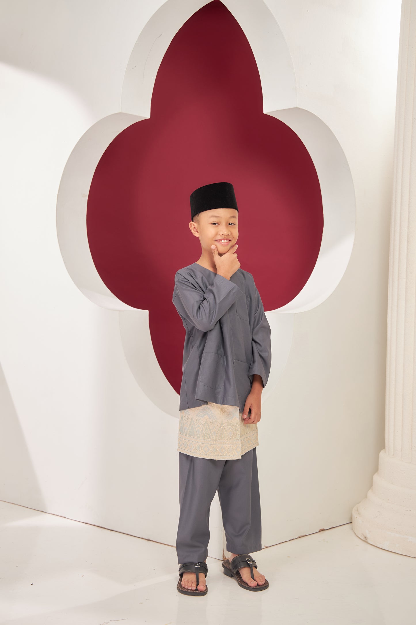 Yusoff 2024 Kids - Dark Grey