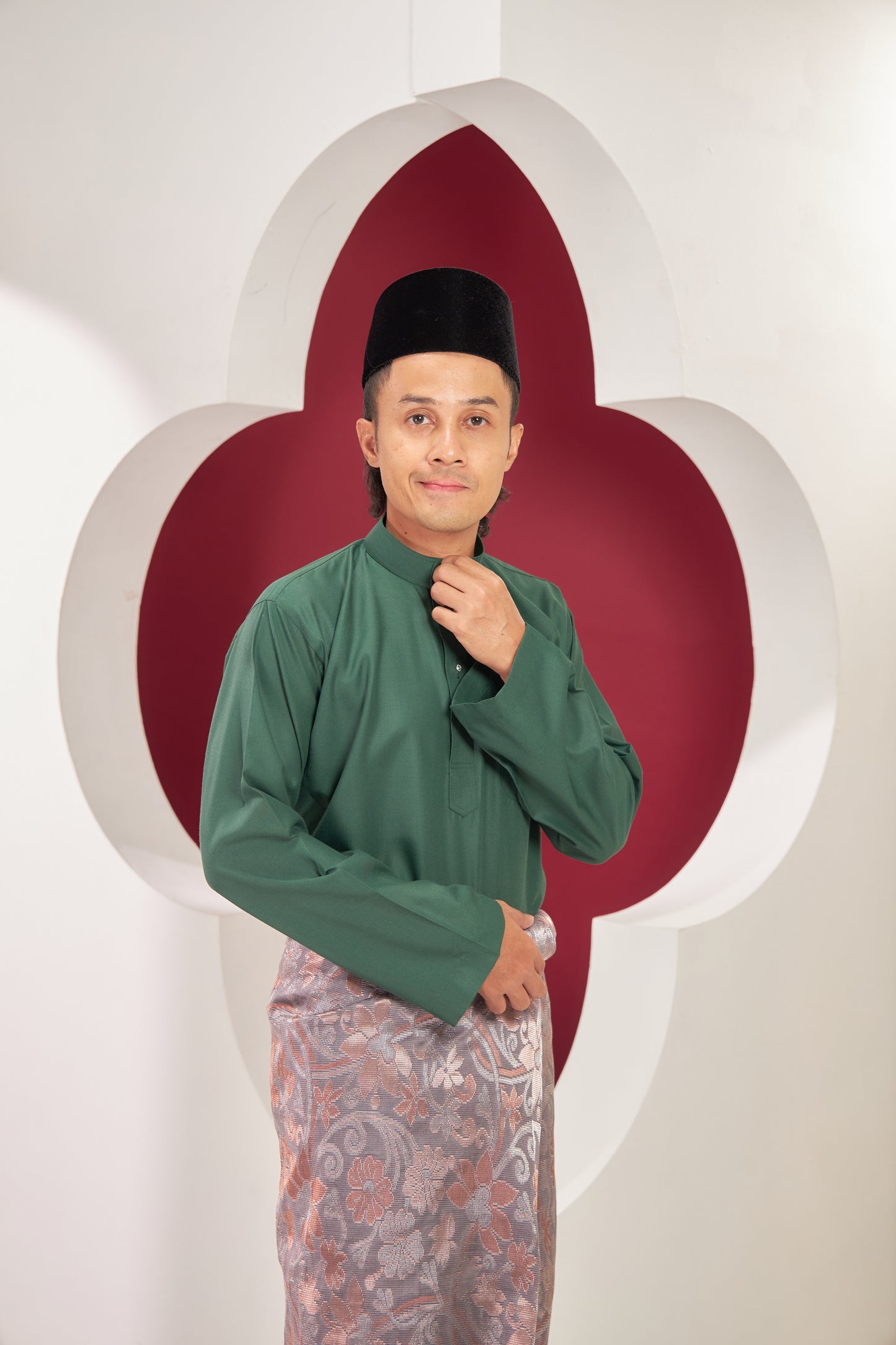 Yusoff 2024 Dewasa - Emerald
