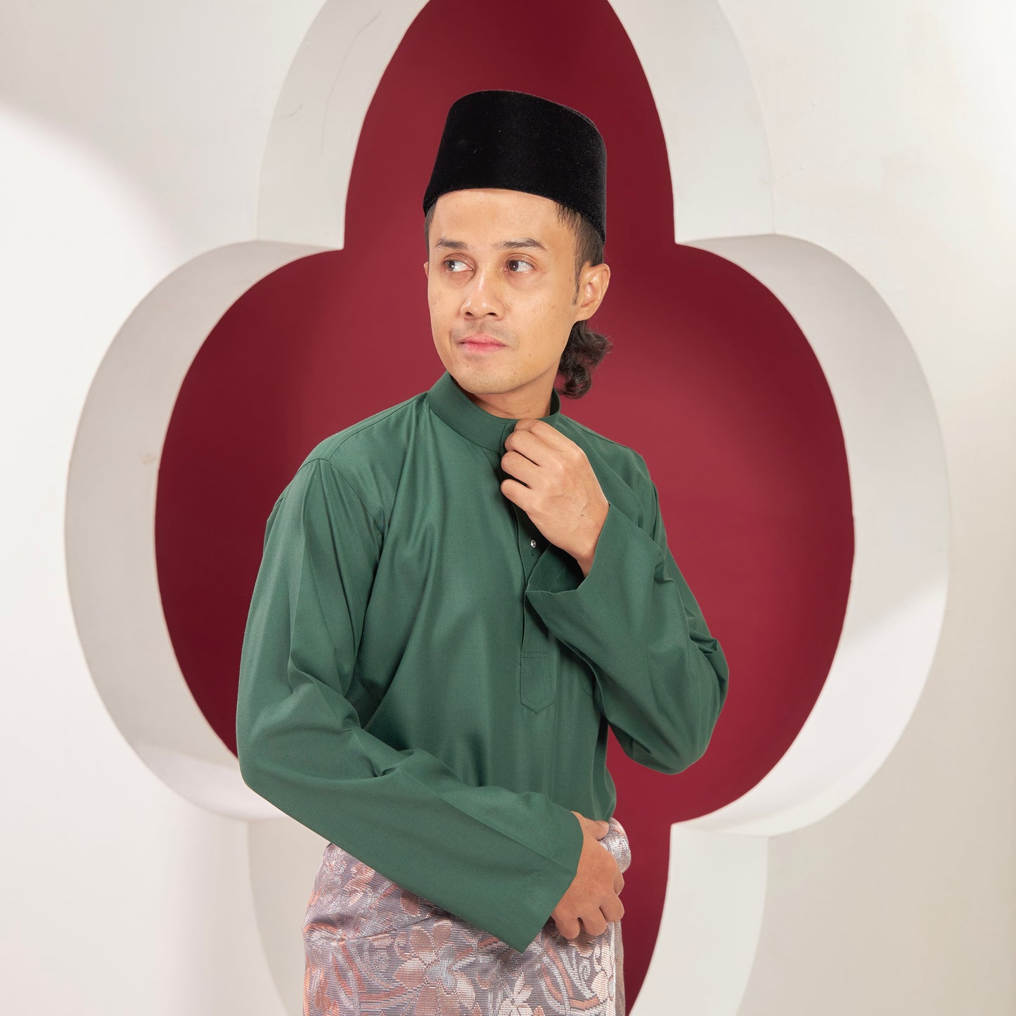 Yusoff 2024 Dewasa - Emerald