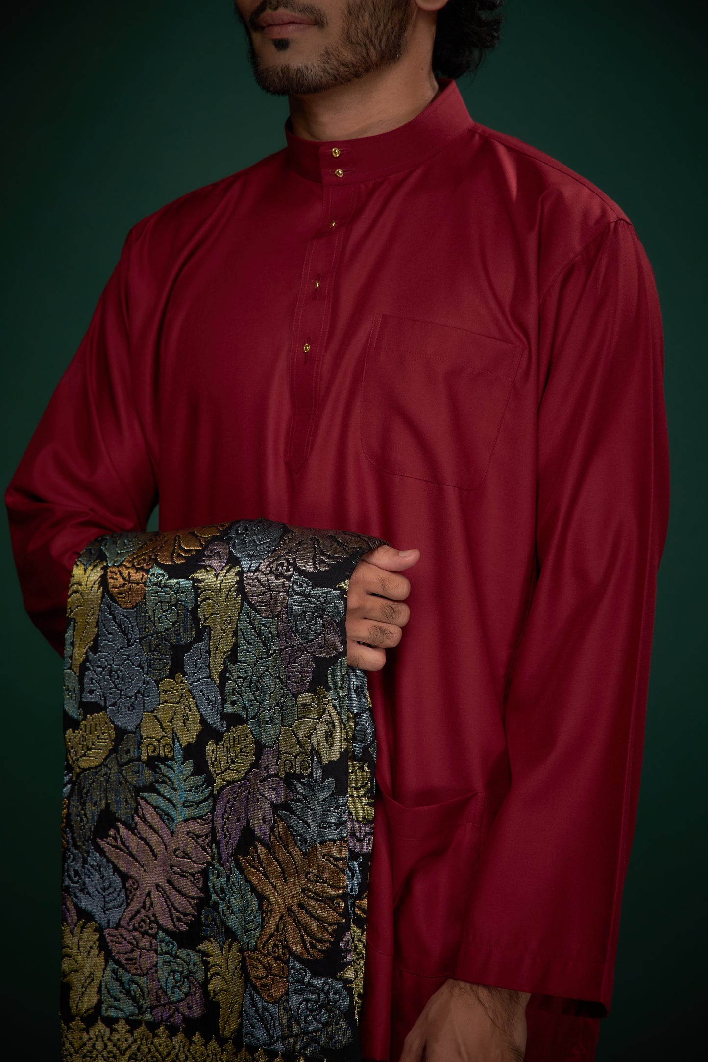 Yusoff Dewasa 2025 - Maroon