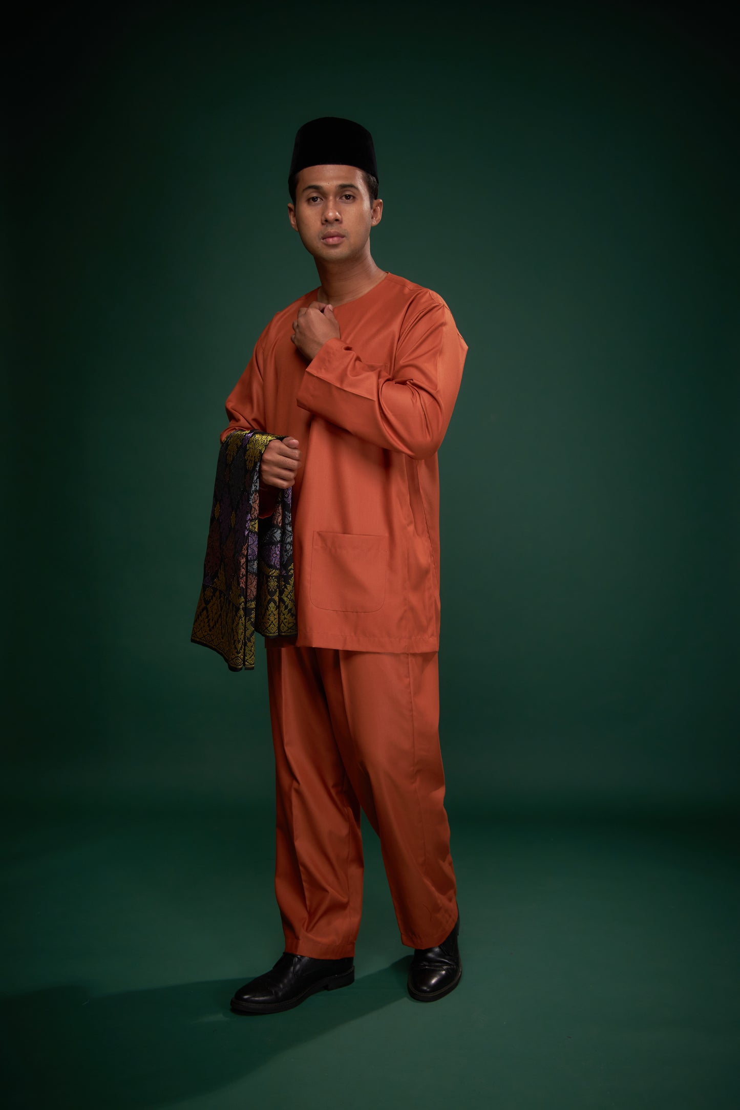 Yusoff Dewasa 2025 - Brick Orange