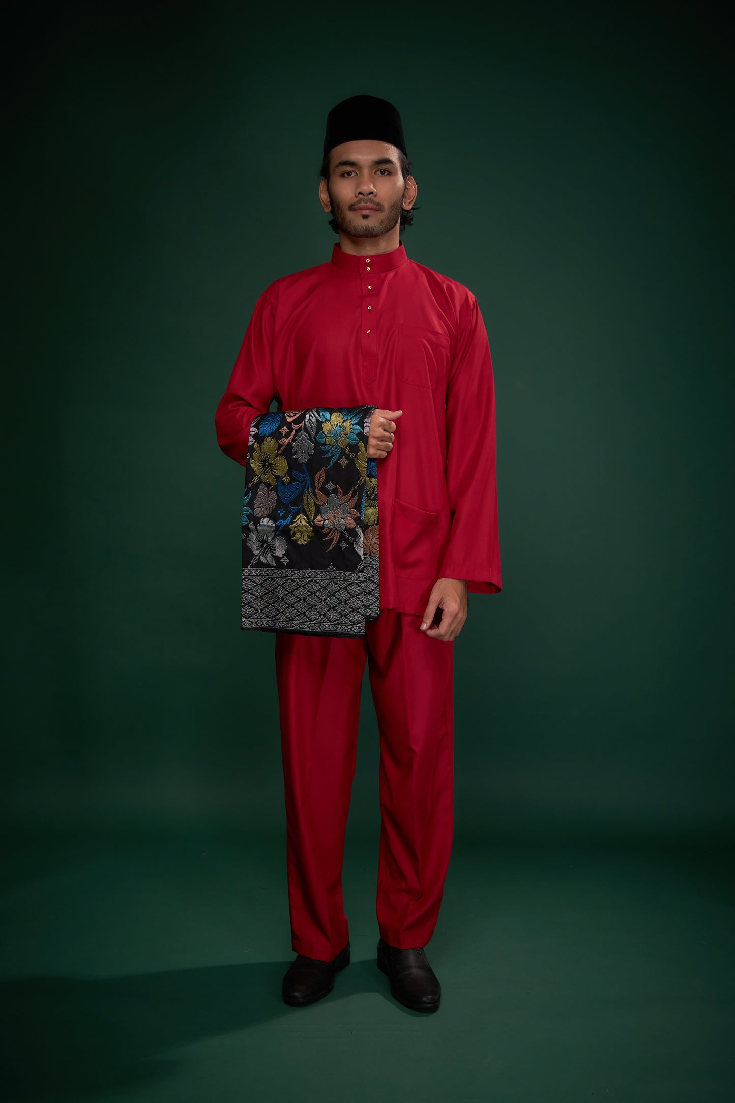 Yusoff Dewasa 2025 - Red