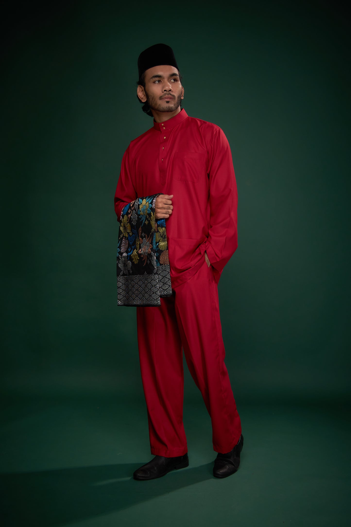 Yusoff Dewasa 2025 - Red