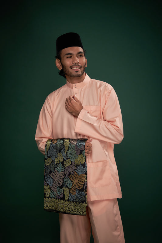 Yusoff Dewasa 2025 - Peach